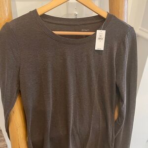 NWT GapFit Breathe Long Sleeve T-Shirt in Brown